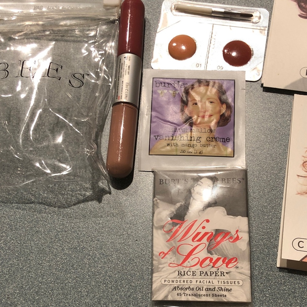 Burt's Bees Sample Bundle (10) - Picture 3 of 12
